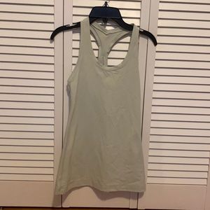 Lululemon nulu tank